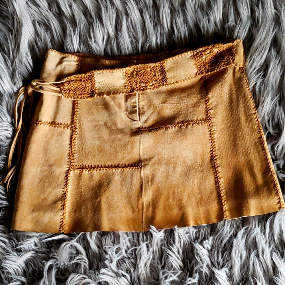🐪 Genuine Leather Mini Skirt | Bebe Size 6
